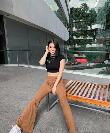 ragisan model porn gallery