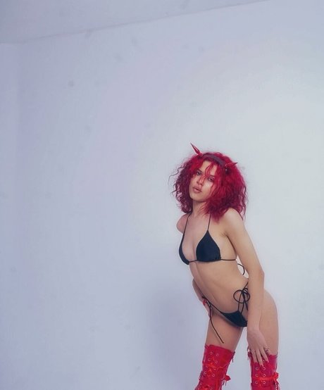 scarletsblade model hot pics