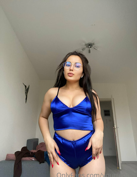 tenderalise xxx actress archive