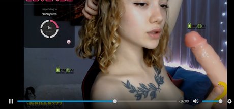 victoriapearce model top img