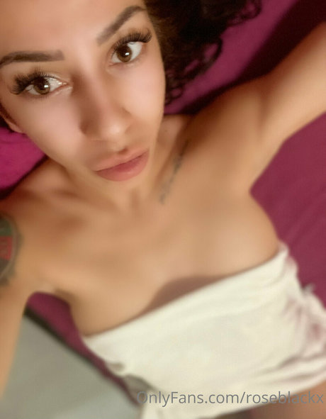 roseblackx hot star pics