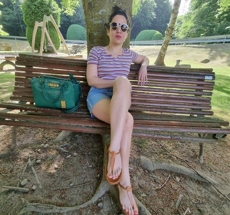 goddesshathafeet star high quality pic