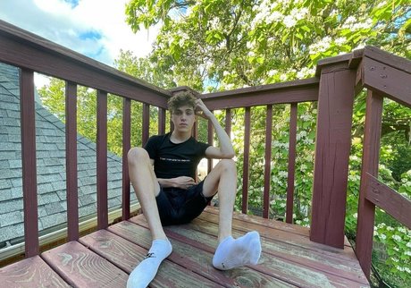 thebasilgray model high quality pic