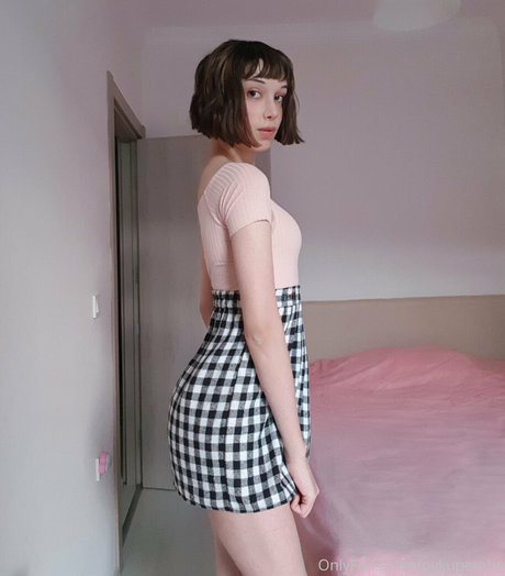 oyku pembe xxx pornstar pics