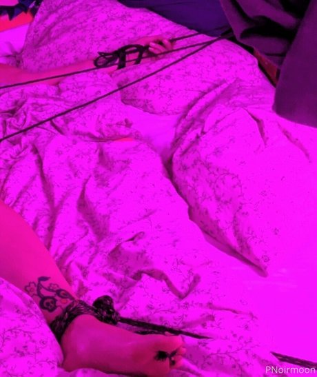 pnoirmoon star art pics