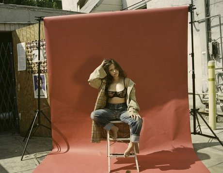 Gideon Adlon perfect pornstar pictures