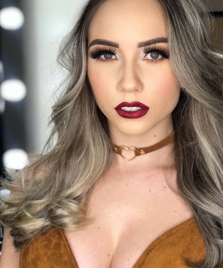 Marcelly Mello pretty star photos