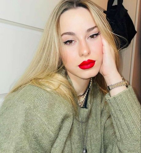 Elena Lagou pornstar free img