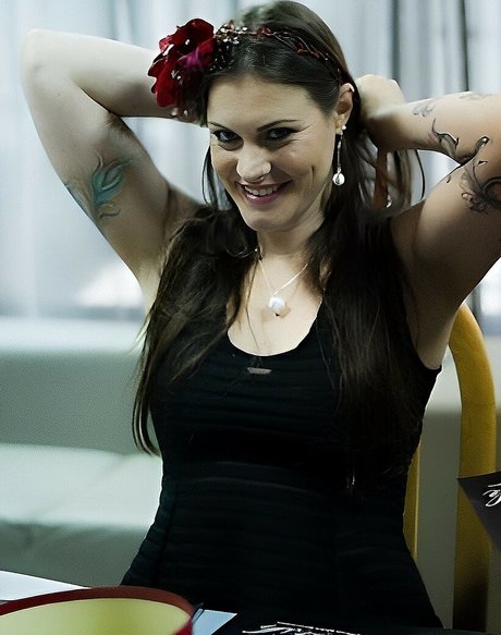 Floor Jansen star exclusive pictures