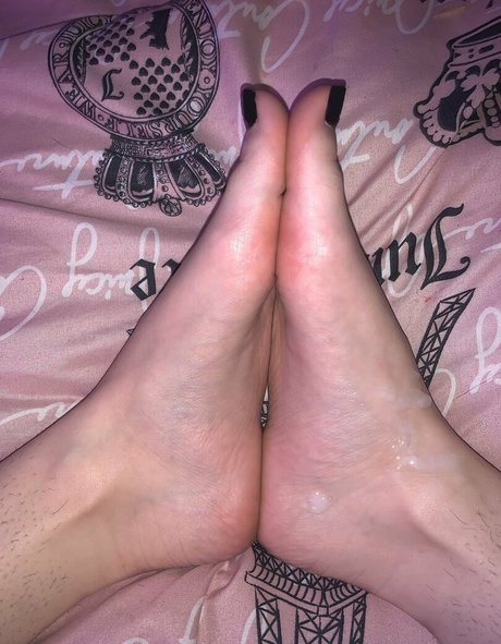 Anarchyelmovip model erotic galleries