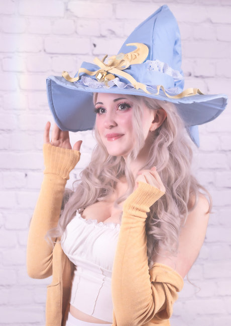 Tina Kinz hd star img