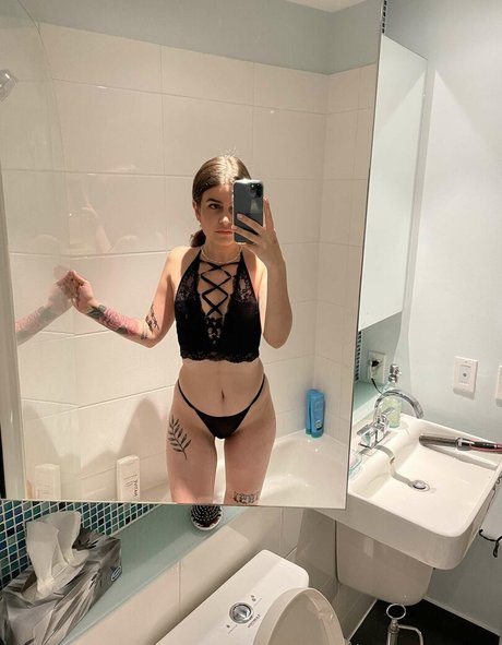 Jenncion pretty model images