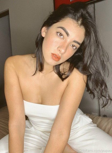 Pupauu model pretty pictures