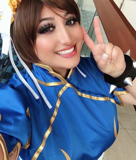 Nikki Geeks art star pictures