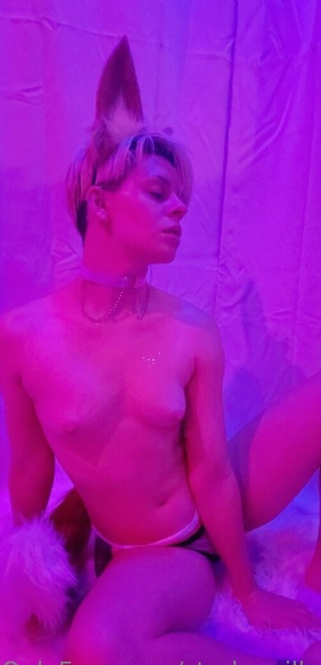 starkzzzilla exclusive model photos