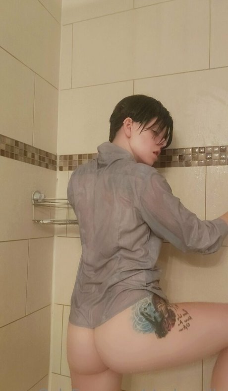 starkzzzilla model perfect pics