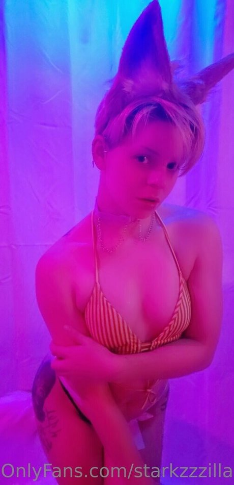 starkzzzilla naked pornstar photos