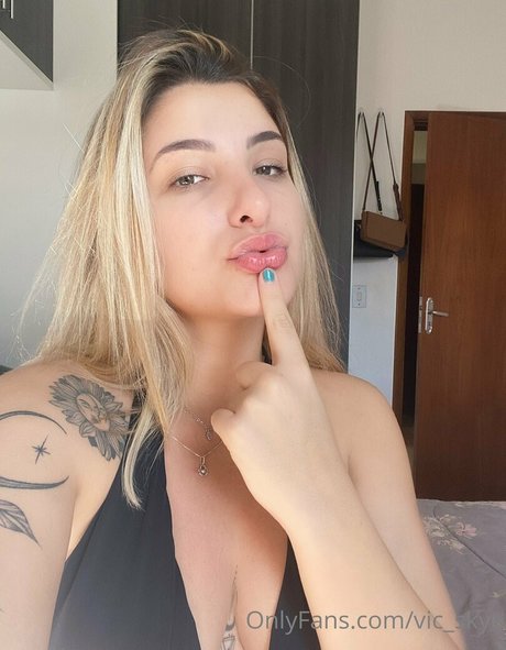 white pussy onlyfans nude image