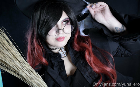 yuna ero model perfect photos