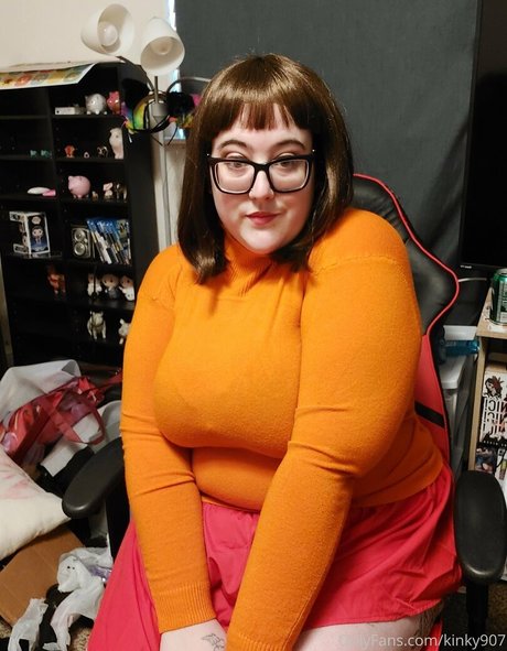 kinky907 art model pics