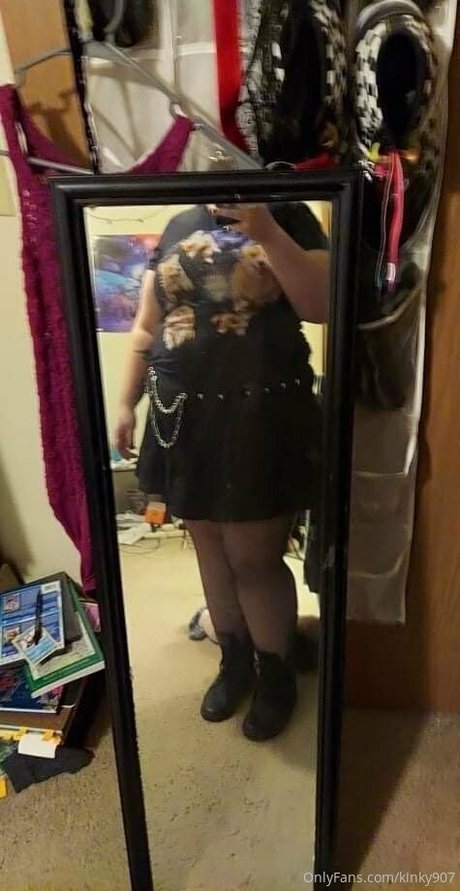 kinky907 star xxx picture