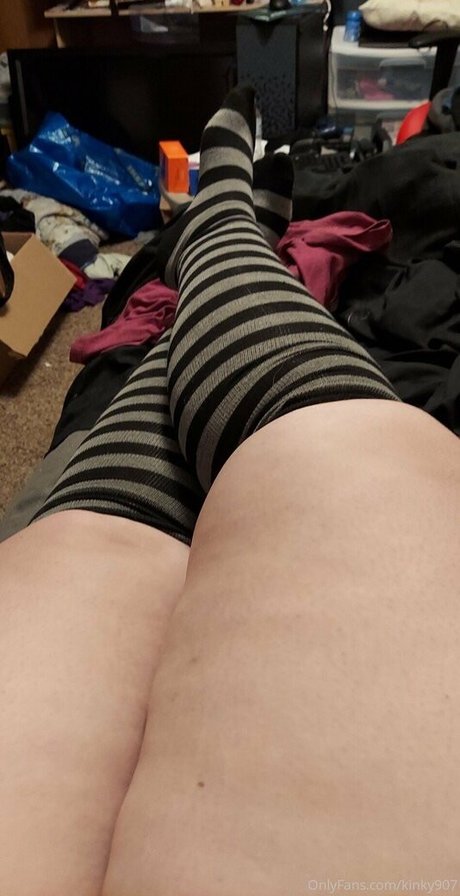 kinky907 model porn galleries