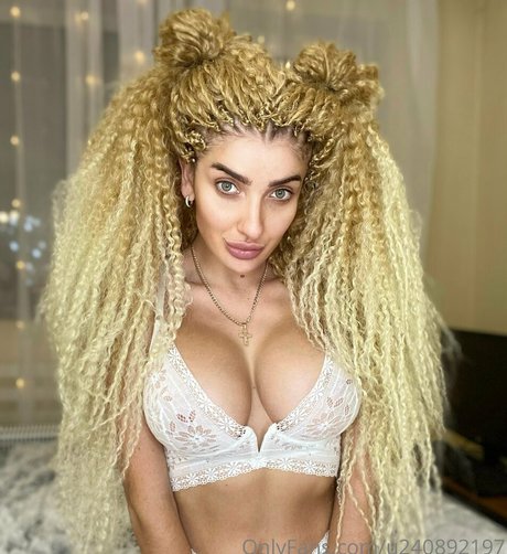 veroblondy erotic pornstar gallery