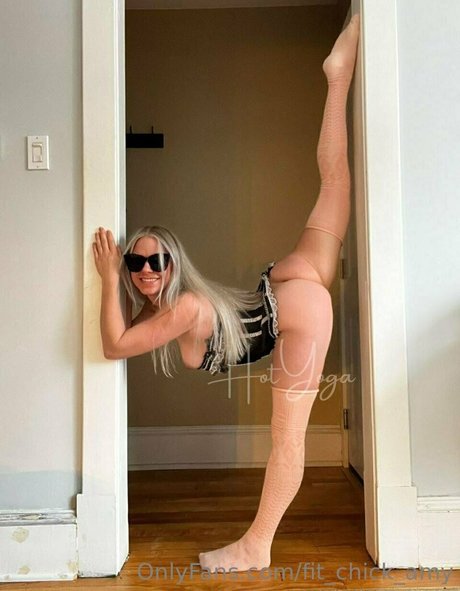 fit chick amy model perfect pics