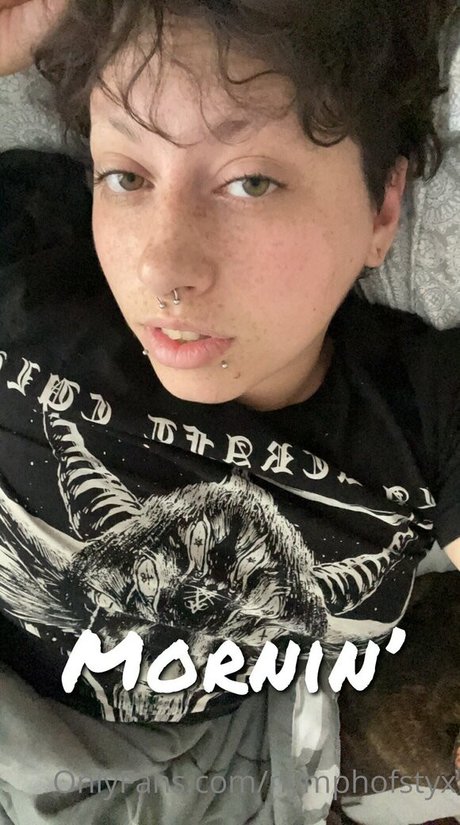 nymphofstyx star hot image