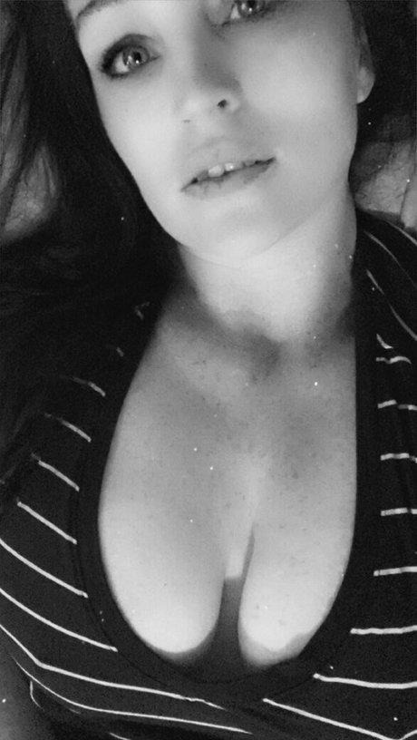 Rachierach429 adult model picture