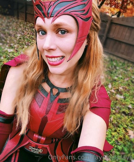 fayelinaplays xxx star pictures