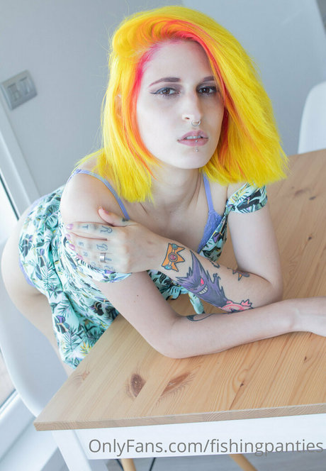 fishingpanties model hd photos