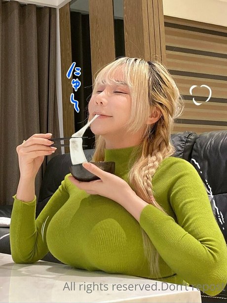 janielin model high quality pictures