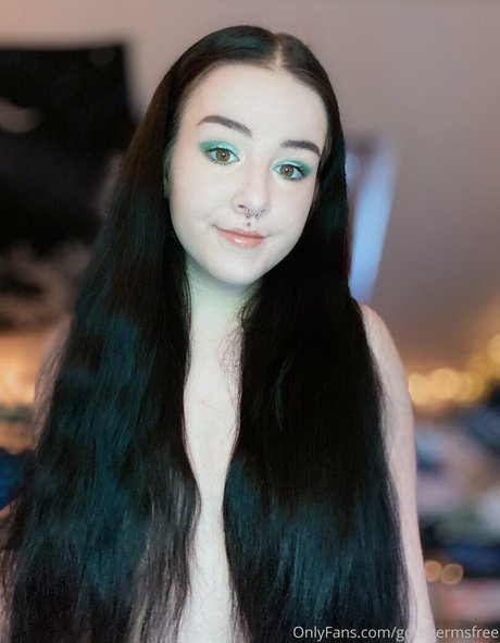 gothgermsfree perfect model img