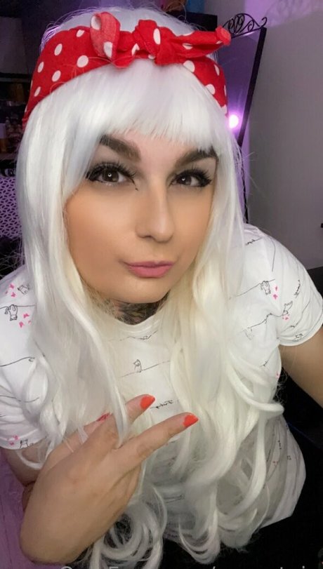 eve qtpie erotic actress archive