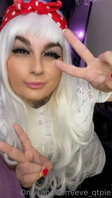 eve qtpie star erotic pic