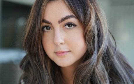 Bnans exclusive actress pictures