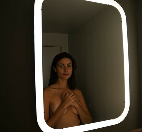 Ariannelayer free pornstar pics