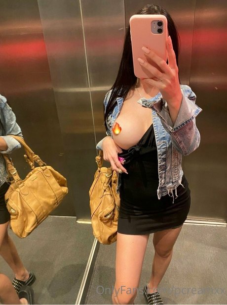 Pearl Sexting porn actress img