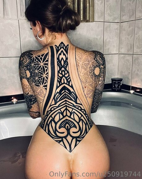 sarahmeeeow star nude photos