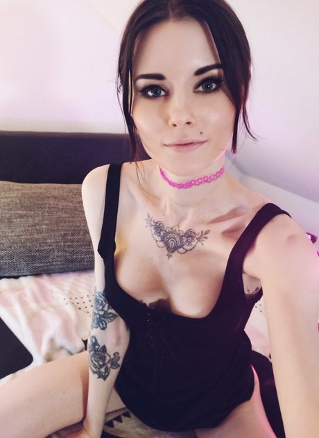 Verona Amour art actress images