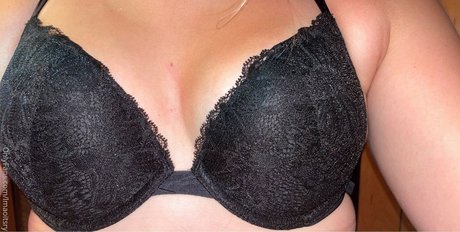 lmaoitsry pornstar nudes pics