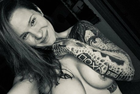 Morgan Nymph erotic pornstar pictures