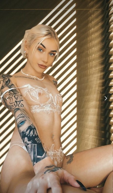 Candisek best model photos