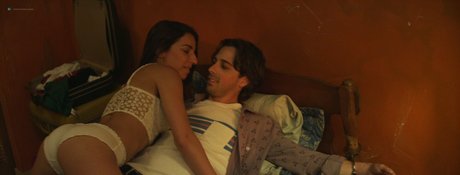 Vanessa Lengies high quality actress images