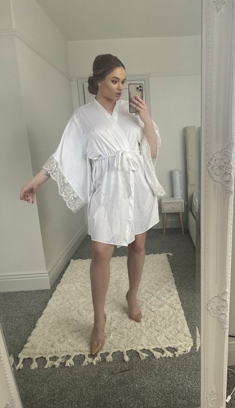 Your Brat sex model images