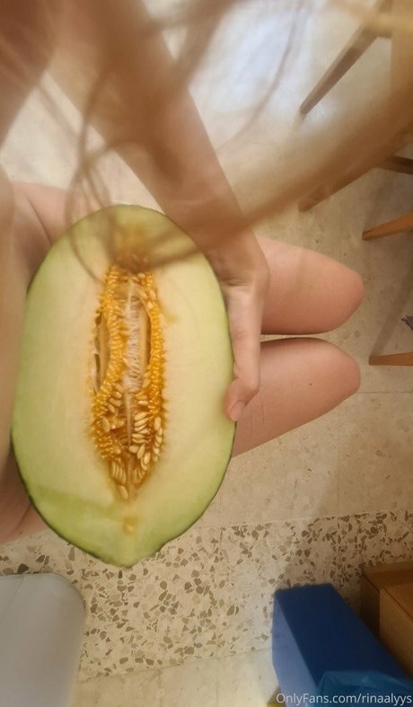 Rinna Ly nice actress img