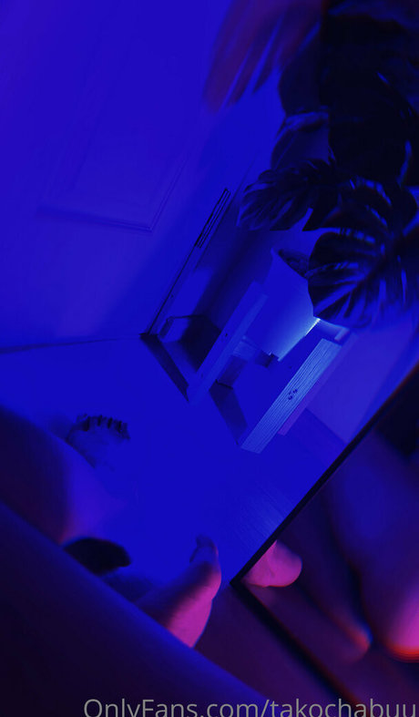 takochabuu nudes model img