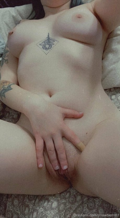 strawberrrri1 hd star pics