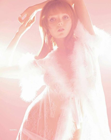 Lily Cole star beautiful pics